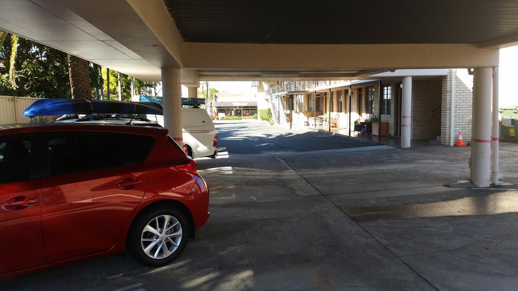 In Town Motor Inn Taree Exterior photo