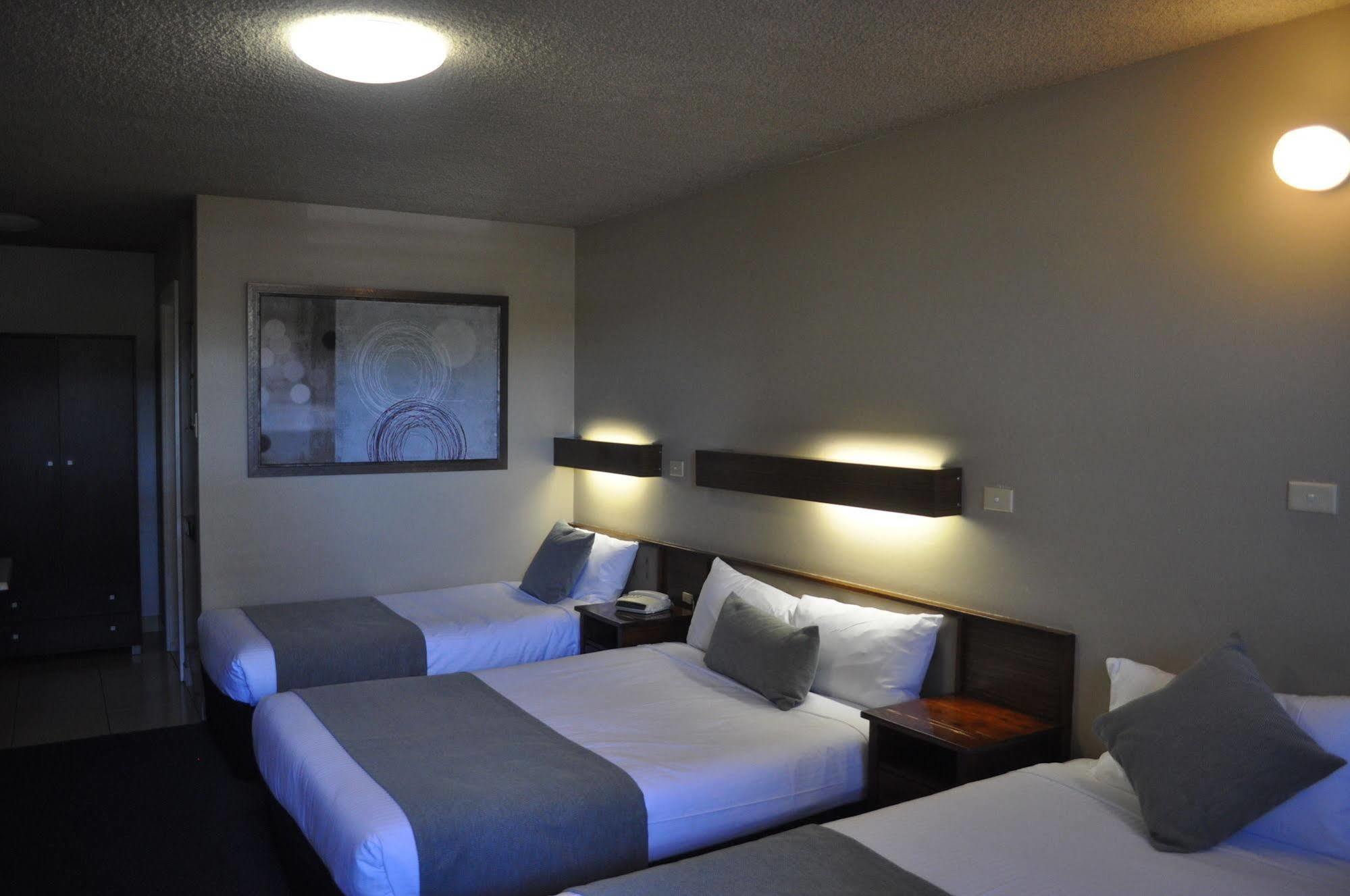 In Town Motor Inn Taree Exterior photo