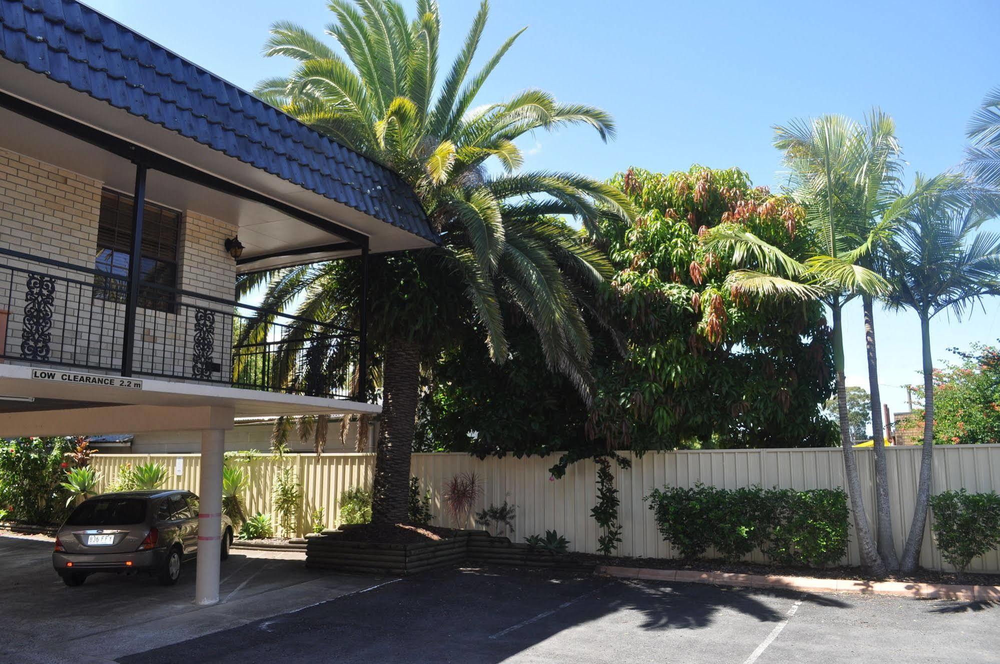 In Town Motor Inn Taree Exterior photo