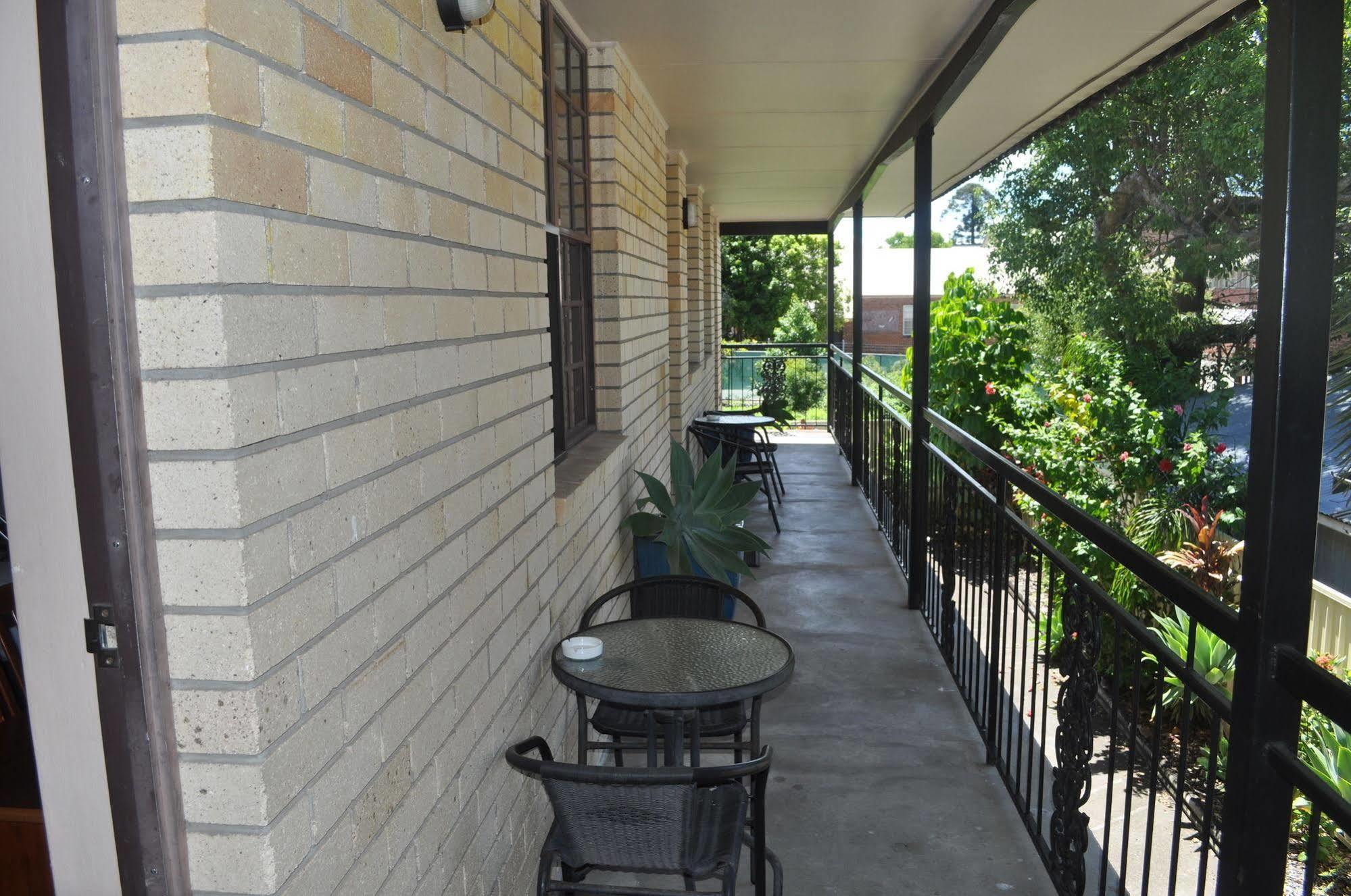 In Town Motor Inn Taree Exterior photo